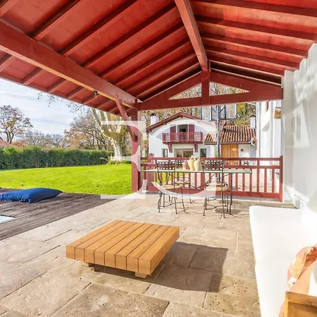 Easy Cles - 10p Swimming Pool